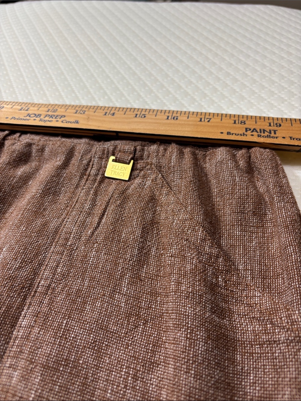 Ellen Tracy Brown Textured Linen-Blend Cropped Chinos 55% Linen 45% Rayon - Picture 12 of 12